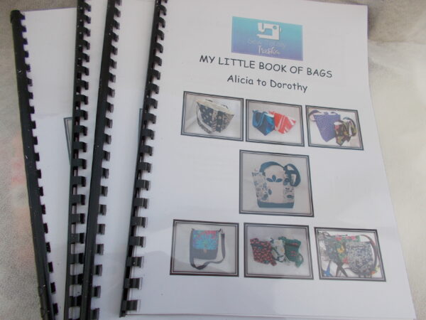 MY LITTLE BOOK OF BAGS - ALICIA TO DOROTHY