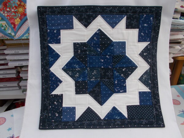 MINI QUILT COLLECTION - STAR CIRCLE PDF