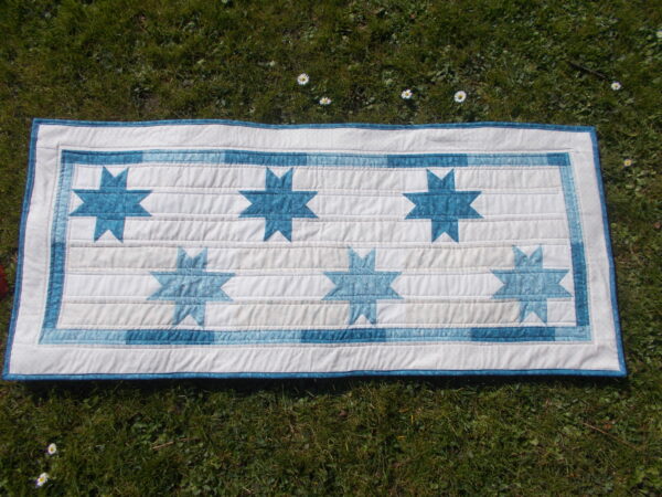 SHOOTING STARS TABLE RUNNER  PDF