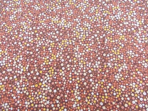 COUNTRY QUILT FABRIC - FLOWERS X 0.5m