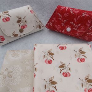 LIPSTICK POUCH KIT - CREAM