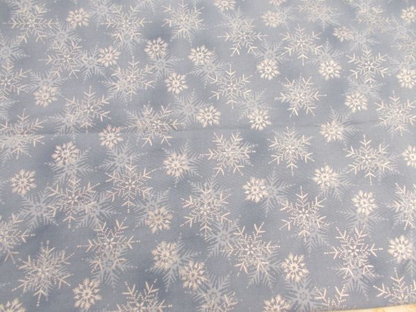 CHRISTMAS STOF - SOFT BLUE WITH SILVER FOILING - SNOWFLAKES  X 0.5m