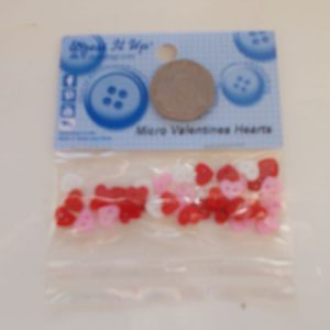 BUTTONS - MINI - RED/PINKS HEARTS